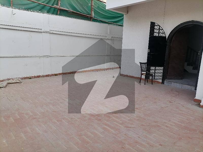 OLD BUNGALOW FOR SALE