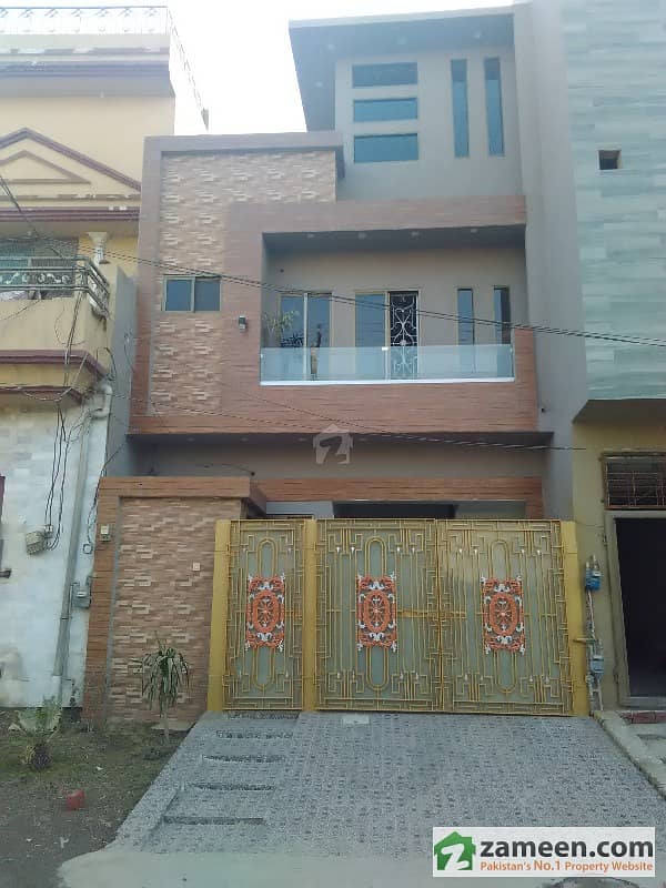 4 Marla Triple Storey Beautiful Architect Engineering House 50 Foot Road Semi Commercial At Samanabad