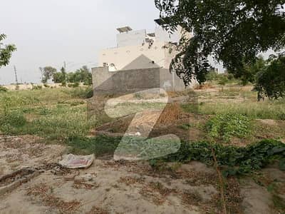 پنجاب گورنمنٹ سرونٹ ہاؤسنگ سکیم ساہیوال میں 7 مرلہ رہائشی پلاٹ 61.5 لاکھ میں برائے فروخت۔