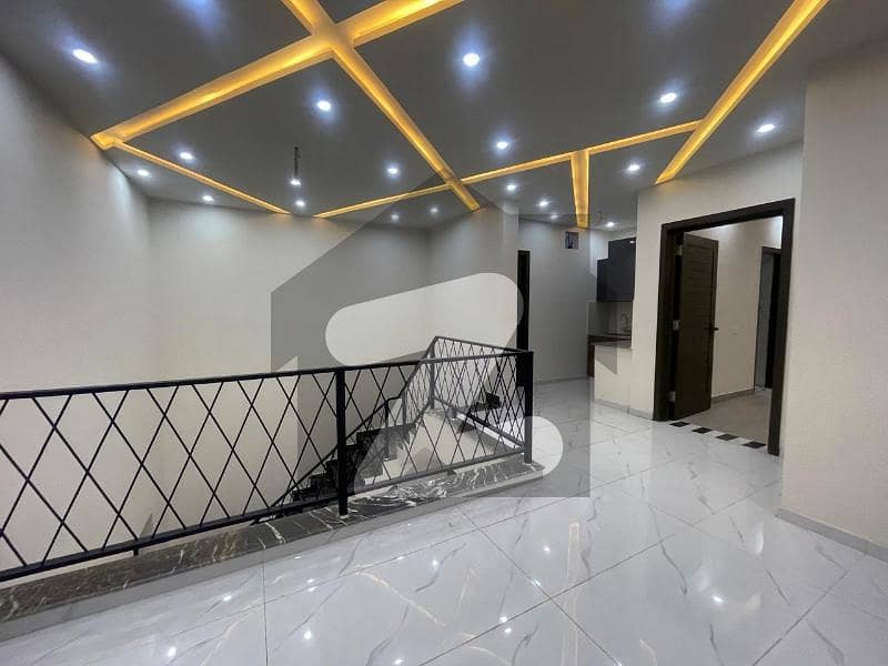 ایڈن آچرڈ فیصل آباد میں 3 کمروں کا 5 مرلہ مکان 2.25 کروڑ میں برائے فروخت۔