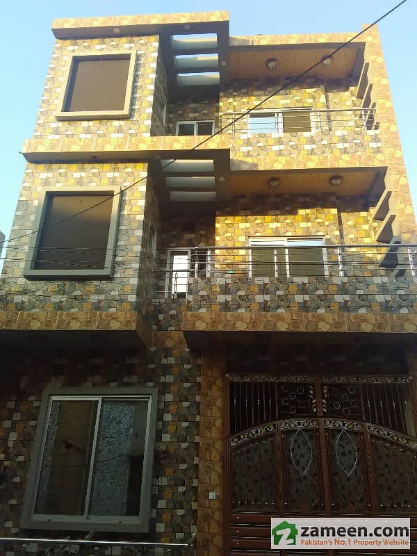 5 Marla Triple Storey Architect Engineering Home Available At Samanabad Lahore