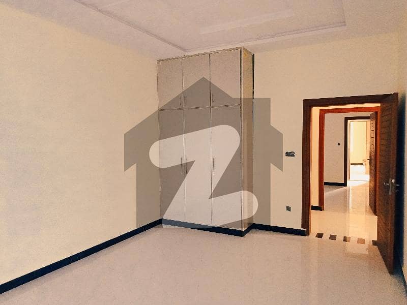 Book House Today In D-12 Book House Today In D-12