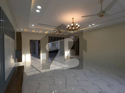 ڈی ۔ 12 اسلام آباد میں 1 کنال مکان 5.0 لاکھ میں کرایہ پر دستیاب ہے۔