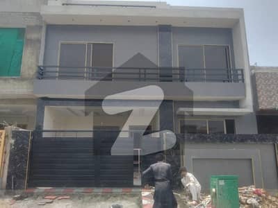 8 Marla double Unit House For Rent