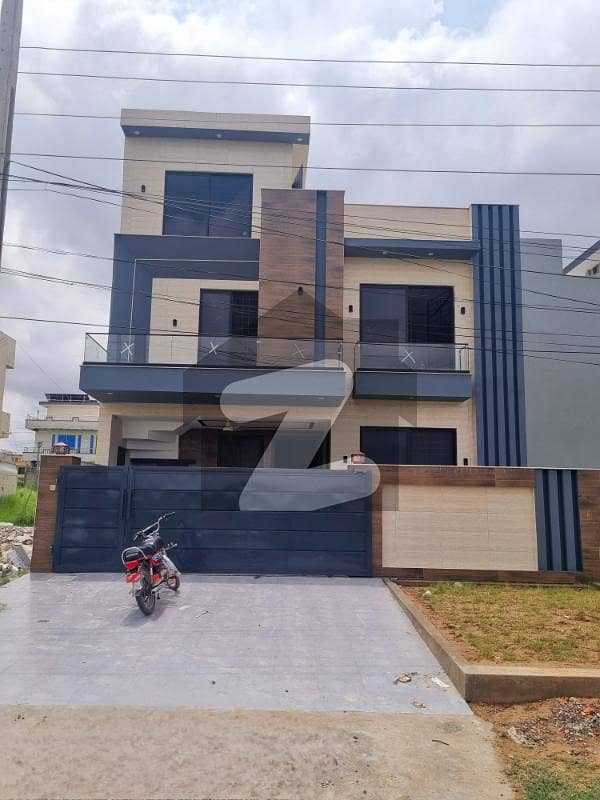 Brand New House For Sale On 70ft Road Brand New House For Sale On 70ft Road