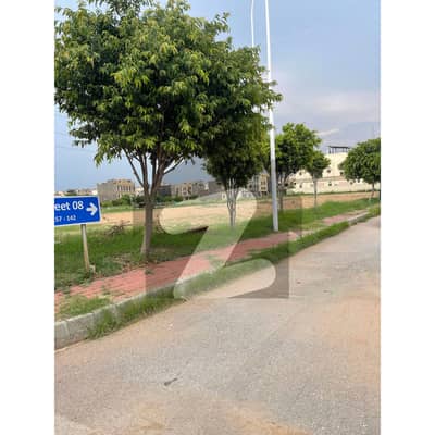 2 Kanal apx CORNER Plot 2 Gate Approved 1 Kanal with Extra land 16 Marla Cat A & 4 Marla Cat C (not Paid) possession utility paid ready to built very reasonable price