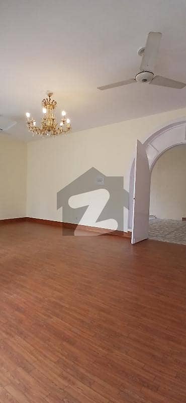 F10 House Available For Rent On Peaceful Location F10 House Available For Rent On Peaceful Location