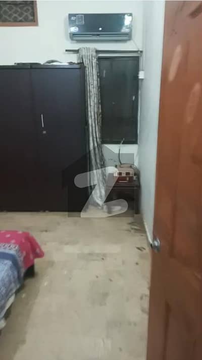 1st Floor Portion For Rent In Gulshan-E-Jamal - 2 Bed DD - 120 Sq Yds Roof Access Ideal For Families & CPO Hiring