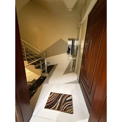 400 Yard Vip Renovated Bungalow Available For Rent