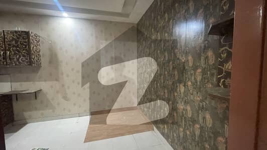 1st Floor Corner Flat | 1 Bed Living Space | Urgent Deal 1st Floor Corner Flat | 1 Bed Living Space | Urgent Deal