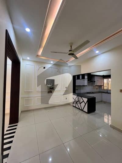 Pak Uk Offers 5M For Sale Near Main Gate
