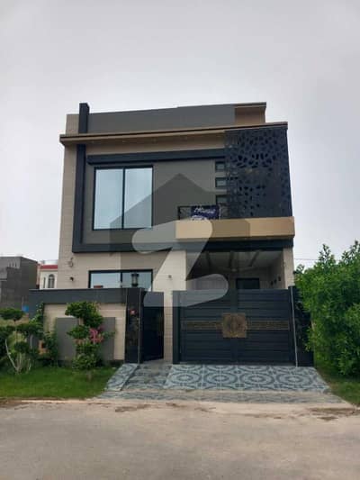 Stunning & Park Facing 7 Marla Brand New House For Sale With Reasonable Price