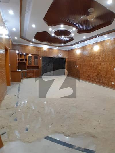 44 Marla Double Storey House On Service Road For Sale With Gas