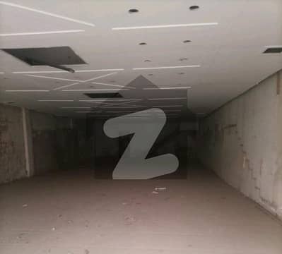 10 Marla Building In Central Allama Iqbal Town For rent