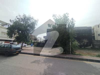 Corner+Sunface Prime location Level Plot 10 Marla