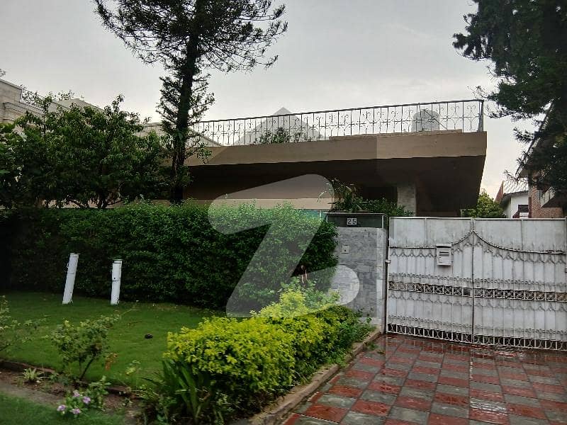 ایف ۔ 6/4 ایف ۔ 6,اسلام آباد میں 5 کمروں کا 2 کنال مکان 43.0 کروڑ میں برائے فروخت۔ ایف ۔ 6/4 ایف ۔ 6,اسلام آباد میں 5 کمروں کا 2 کنال مکان 43.0 کروڑ میں برائے فروخت۔