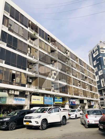 کلفٹن ۔ بلاک 5 کلفٹن,کراچی میں 9 مرلہ دفتر 5.0 کروڑ میں برائے فروخت۔