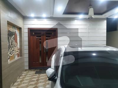 10 Marla Slightly Use Upper Portion Available for Rent at Prime Location. (Near Shaukat Khanam Hosptal.