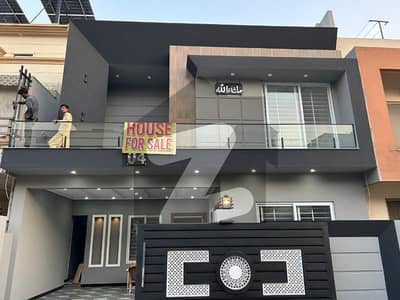 Modern Designed House in the CDA LOP clear area Available In Jinnah Garden Phase 1 Islamabad