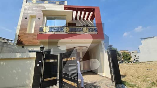 5 MARLA BRAND NEW HOUSE FOR RENT C BLOCK PHASE 2