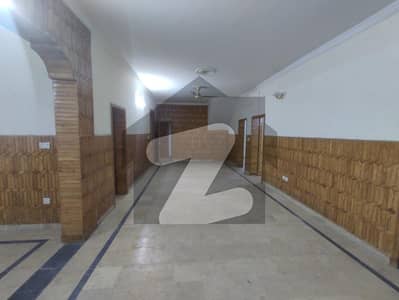 جی ۔ 15/3 جی ۔ 15,اسلام آباد میں 7 کمروں کا 12 مرلہ مکان 1.85 لاکھ میں کرایہ پر دستیاب ہے۔