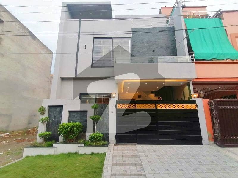 Prime Location Punjab University Society Phase 2 House Sized 5 Marla Prime Location Punjab University Society Phase 2 House Sized 5 Marla