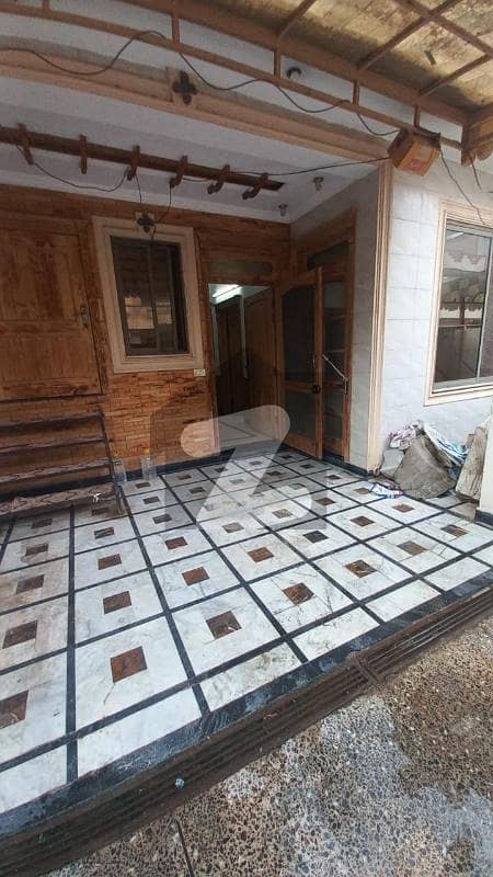 25x40 Ground floor for Rent in G13