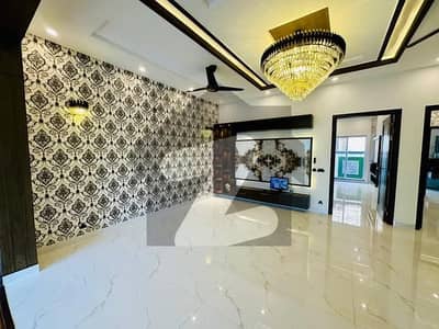 DREAM HOME 10 MARLA FOR SALE