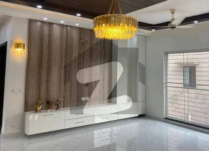 Get Your Hands On House In Lahore Best Area