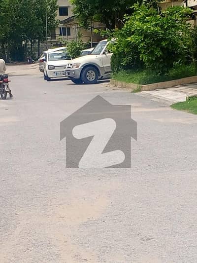 E-11/2 Medical 8 Marla Corner Jora Plot For Sale