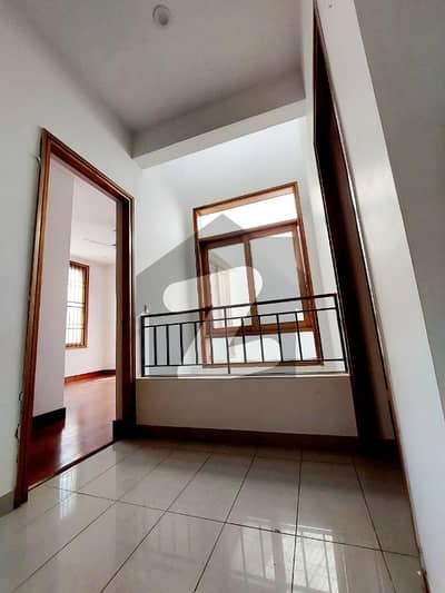 Prime Location 100 Square Yards House In Central DHA Phase 8 For Sale