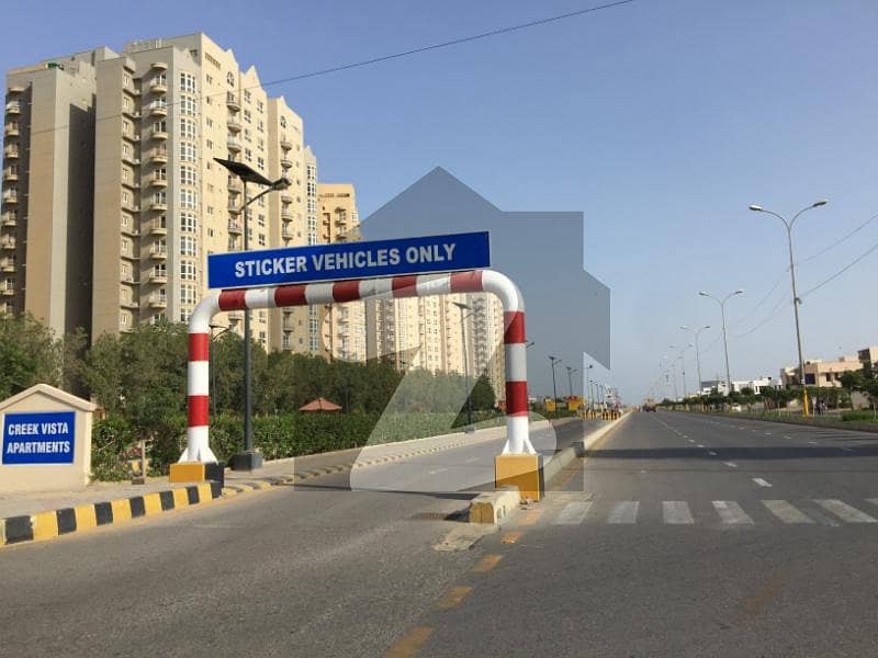ڈی ایچ اے ڈیفینس کراچی میں 1 کنال رہائشی پلاٹ 8.3 کروڑ میں برائے فروخت۔