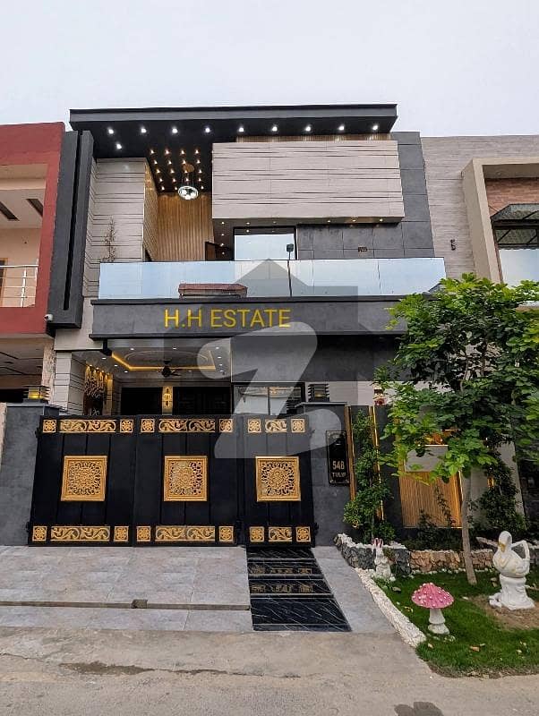 BEAUTIFUL BRAND NEW HOUSE
