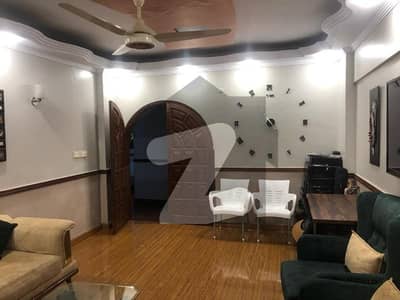 روفی لیک ڈرائیو اپارٹمنٹ کراچی میں 4 کمروں کا 11 مرلہ فلیٹ 2.5 کروڑ میں برائے فروخت۔