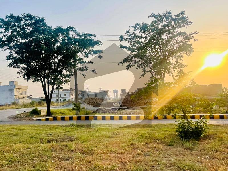 10 MARLA PLOT IN G BLOCK AWT ISLAMABAD 10 MARLA PLOT IN G BLOCK AWT ISLAMABAD
