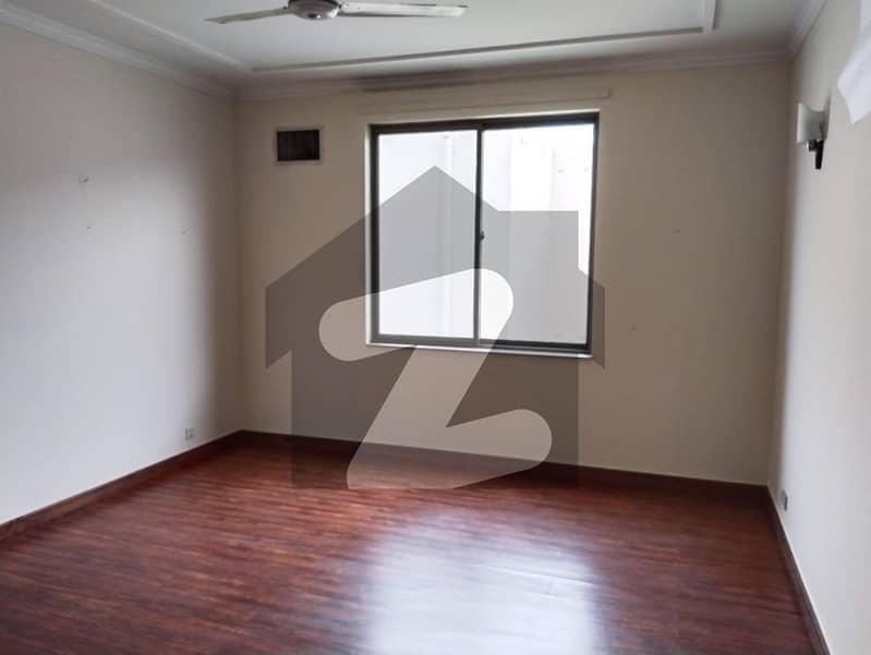 22 MARLA EXCELLENT HOUSE ST JOHN PARK HOT LOCATION 22 MARLA EXCELLENT HOUSE ST JOHN PARK HOT LOCATION