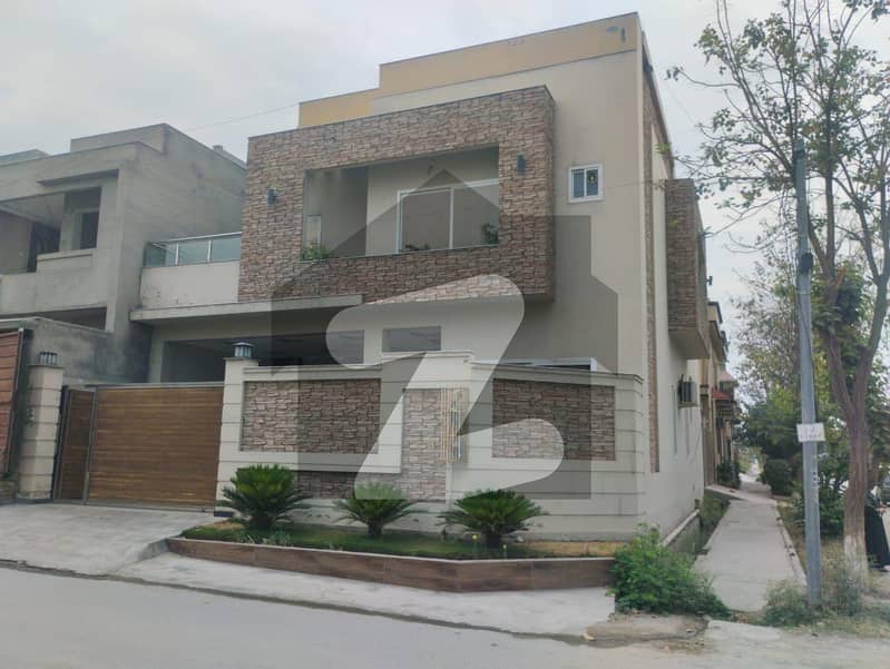 حیات آباد فیز 7 - ای5 حیات آباد فیز 7,حیات آباد,پشاور میں 8 کمروں کا 10 مرلہ مکان 5.9 کروڑ میں برائے فروخت۔ حیات آباد فیز 7 - ای5 حیات آباد فیز 7,حیات آباد,پشاور میں 8 کمروں کا 10 مرلہ مکان 5.9 کروڑ میں برائے فروخت۔