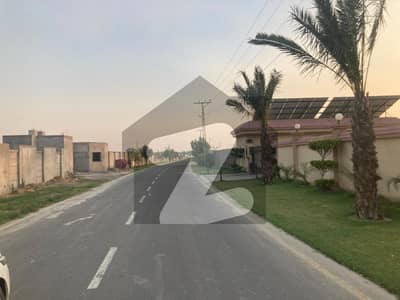 8 Kanal Farmhouse Plot Road Lahore Prime Location | 4.15 Cr Only
