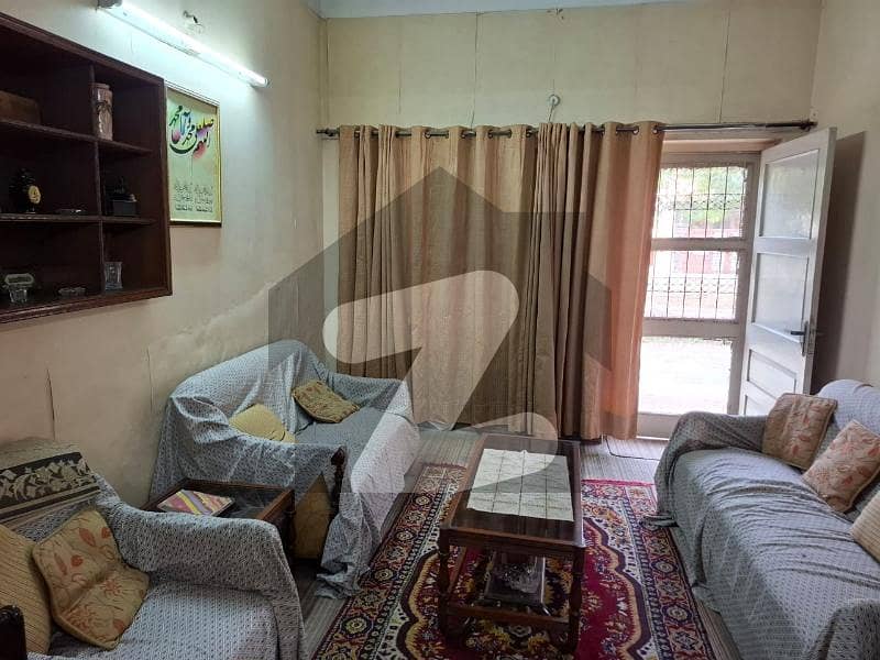 فیصل ٹاؤن ۔ بلاک ڈی فیصل ٹاؤن,لاہور میں 4 کمروں کا 7 مرلہ مکان 3.4 کروڑ میں برائے فروخت۔ فیصل ٹاؤن ۔ بلاک ڈی فیصل ٹاؤن,لاہور میں 4 کمروں کا 7 مرلہ مکان 3.4 کروڑ میں برائے فروخت۔