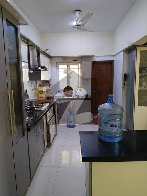 4 Bed Flat for Rent 4 Bed Flat for Rent