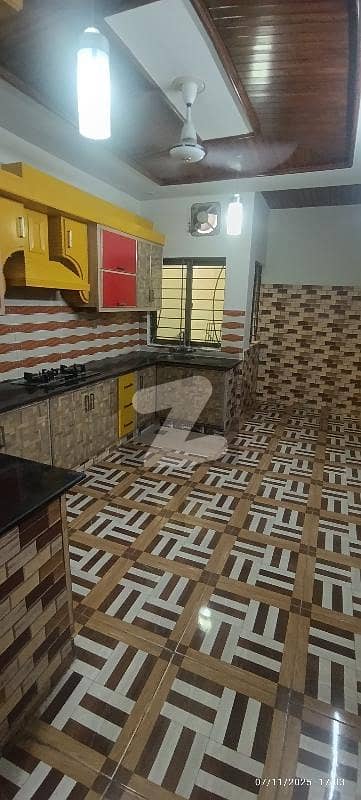 سوان گارڈن ۔ بلاک اے سوان گارڈن,اسلام آباد میں 3 کمروں کا 12 مرلہ بالائی پورشن 55.0 ہزار میں کرایہ پر دستیاب ہے۔