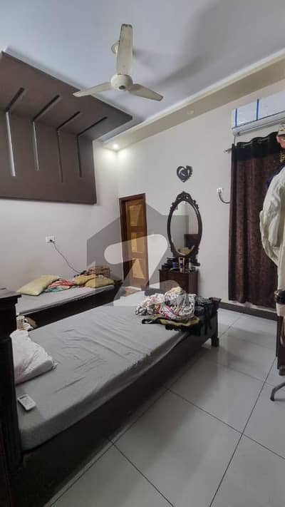 گلستانِِ جوہر ۔ بلاک 12 گلستانِ جوہر,کراچی میں 6 کمروں کا 10 مرلہ مکان 6.4 کروڑ میں برائے فروخت۔