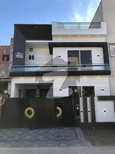 5 Marla Brand New house For Sale And Direct Meeting With Owner In Park View City Lahore.