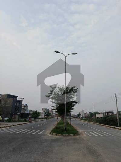 ایڈن بولیوارڈ - بلاک سی ایڈن بولیوارڈ ہاؤسنگ سکیم,کالج روڈ,لاہور میں 4 مرلہ رہائشی پلاٹ 90.0 لاکھ میں برائے فروخت۔