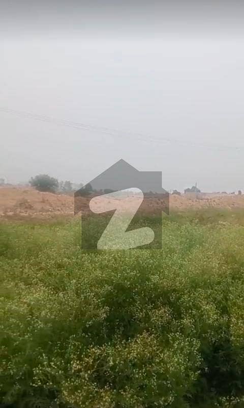 E-12/1 25-40 Plot For Sale