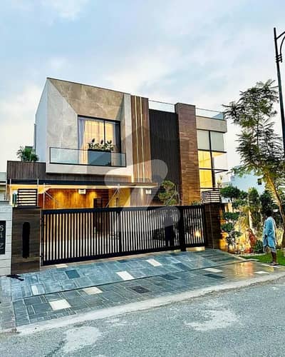 1 KANAL FURNISHED HOUSE WITH BASEMENT FOR SALE IN DHA PHASE 6 LAHORE