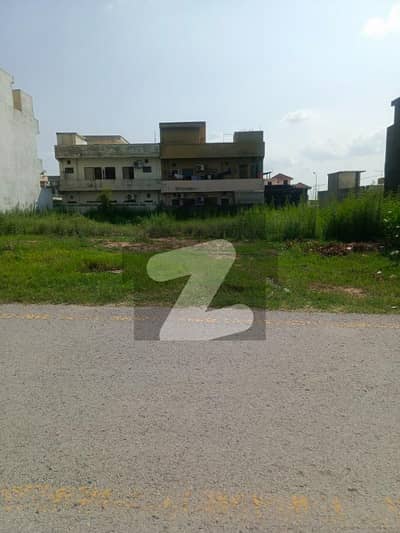 جی ۔ 14/4 جی ۔ 14,اسلام آباد میں 10 مرلہ رہائشی پلاٹ 6.25 کروڑ میں برائے فروخت۔