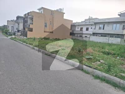 Plot For Sale in Jinnah Garden Phase 01 With Extra Land