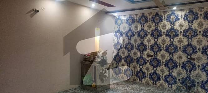 This Is Your Chance To Buy Prime Location Upper Portion In Central Park Housing Scheme