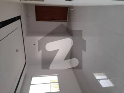 3 bed drawing flat for rent in amil colony
